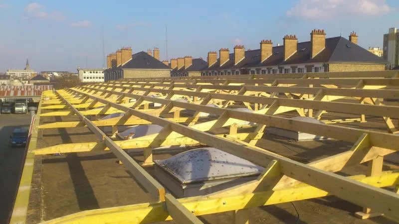 installation de terrasse bois erce en lamee