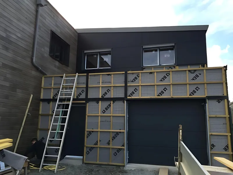 pose d’extension de maison janze